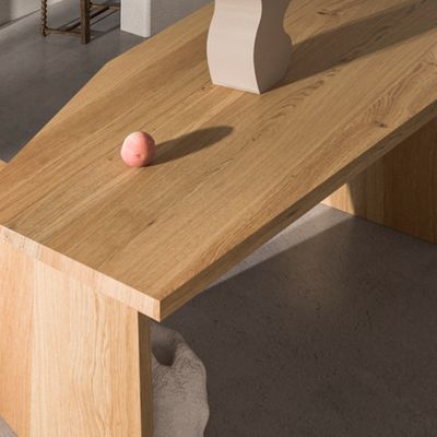 Harga yang bagus Emulsi akrilik kationik dengan kinerja blok yang luar biasa sebagai primer kayu, memiliki kinerja blok yang sangat baik untuk asam tannik on line