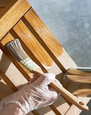 Harga yang bagus Emulsi Akrilik Berbasis Air Berkilau Tinggi untuk Cat Kayu Pengering Cepat Premium on line